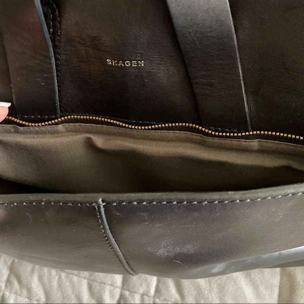 Skagen Black Leather Messenger Bag